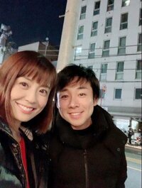 小林麻耶さんの夫・國光吟さん、似ていると自覚した日の2ショットを公開