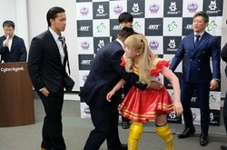 遺恨勃発！伊藤麻希がケンカを売りまくり大暴れ　DDT「マジ卍」トーナメント記者会見