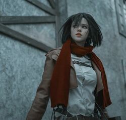 ロシア美女コスプレイヤーが『進撃の巨人』ミカサに変身！凛とした表情に絶賛の声