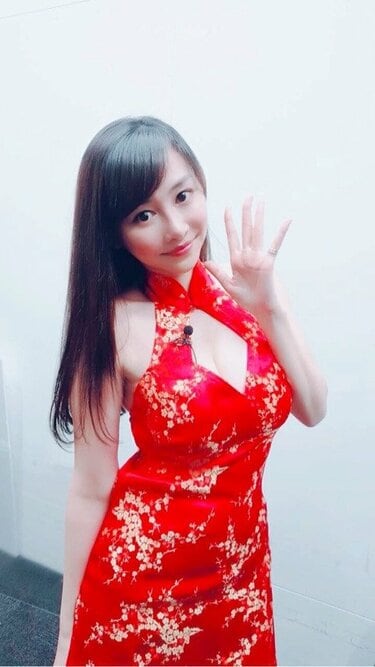 杉原杏璃、SEXYチャイナドレス姿にファン大興奮「可愛過ぎる