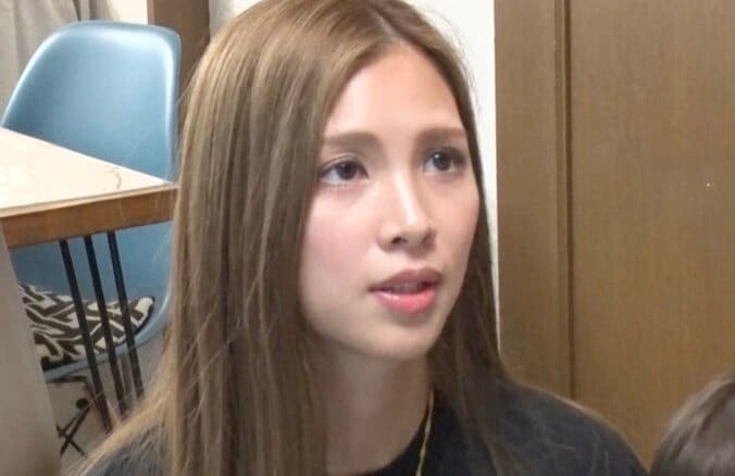 【写真・画像】長男は永瀬廉似！16歳で出産・6人兄弟の大家族ママの美貌に驚きの声「ママ可愛い〜」「ギャル」　1枚目