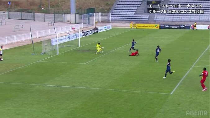 「なぜオフサイド?」「オンだな」“微妙ジャッジ”にファンもやもや「これオフやったら何も出来んやん」VARなしでラッキー?“幻の失点”が話題に 3枚目