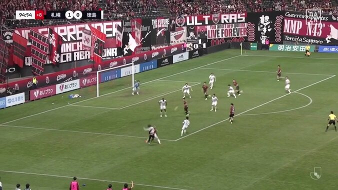 【映像】岩政監督、劇的ゴール⇒50m大爆走で選手の元に突っ込む瞬間