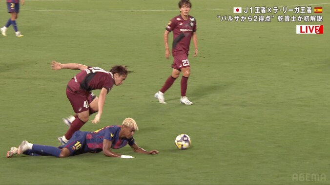 「メッシやヤマルに股抜きされたら嬉しい」乾貴士の“独特表現”が話題！バルサ新10番の“超ステップ突破”に驚愕「変態さん（笑）」「反応がサッカー小僧w」 3枚目