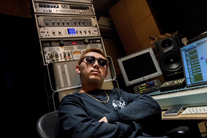 実力派サウンドエンジニアMIDO、Jinmenusagi&輪入道を フィーチャーした初シングルを発表。 過去・現在・未来を繋ぐメッセージとは? 2枚目