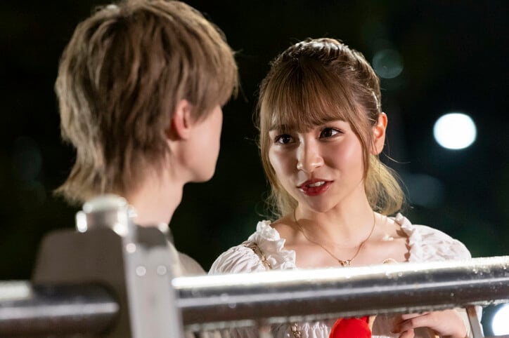 スタイル抜群のPopteen専属モデルの高1女子、イケメン男子にゾッコンも気持ち届かず涙