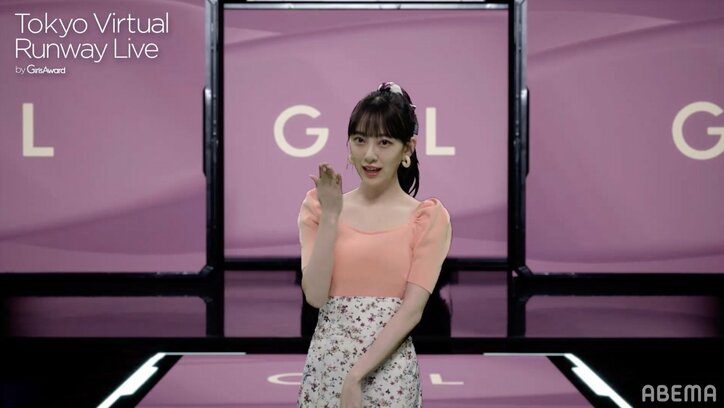 山下美月が画面越しに届けたキュートな笑顔！ 乃木坂46が史上初の『TVRL』で美の競演