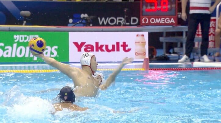 水球男子・日本の強烈シュートに驚愕 エースの“剛球”に強豪もあ然 GKも全く反応できないゴールの瞬間