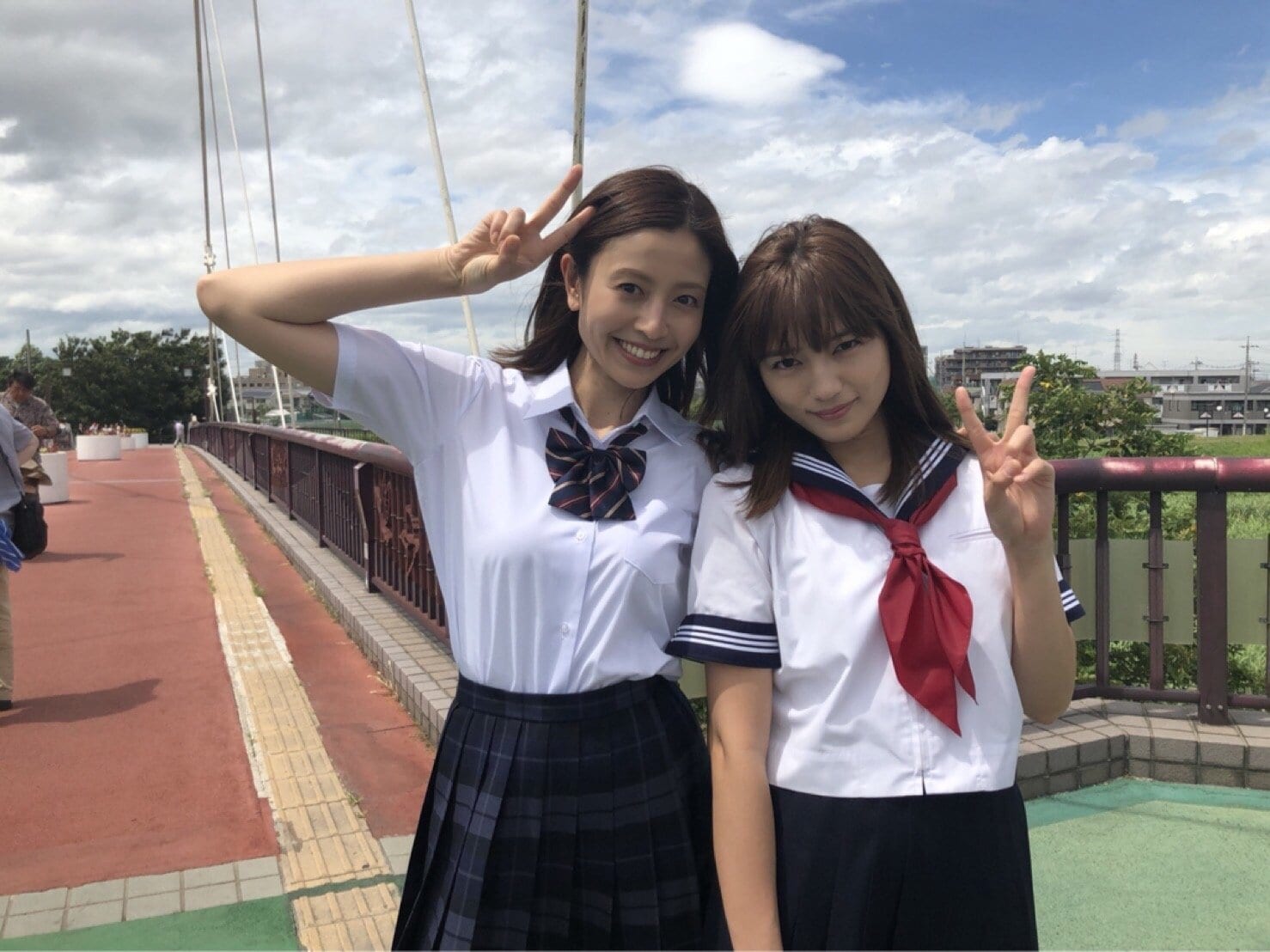 眩しすぎる制服姿に 片瀬那奈 川口春奈の姉役として ヒモメン 出演へ ドラマ Abema Times