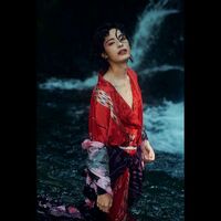 「色気ダダ漏れ」「美しすぎます…眼福…」塩野瑛久の胸元はだけた写真集カットが話題