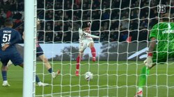 南野拓実がまた“未遂”「アシスト級のボールなのに」PSG守備陣を引き裂く高速シュートパス炸裂もゴールならずファン不満「詰めてやってくれよ」