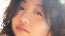 大原優乃デビュー15周年記念写真集『√25』 発売後の即重版が決定 新たなアザーカットも公開