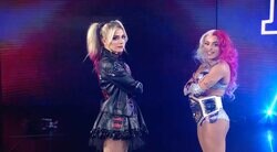 「狂犬チワワきたああ！」“ビジュアル最強”女子レスラー、まさかの電撃復帰で大歓声→ファンも思わず“お口あんぐり”の一部始終