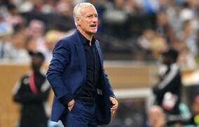 「ハーフタイムに少し指を負傷した」W杯決勝の前半に怒り、檄を飛ばしたデシャン監督が指負傷を告白「状況を好転させなければ」