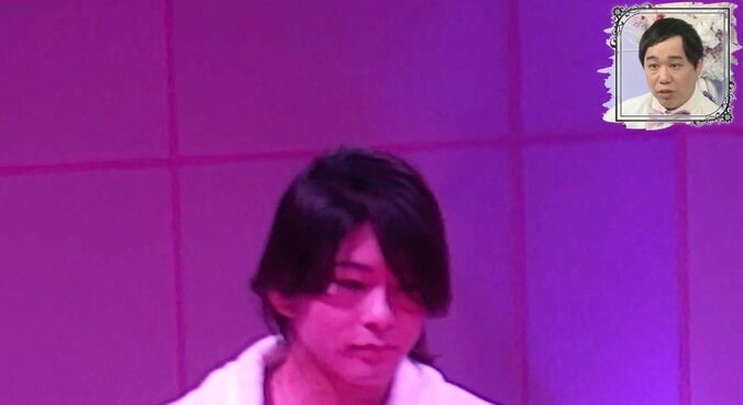 【写真・画像】「いつか子ども見るんかな…」美女2人の誘惑にみなみかわ困惑…“異様な光景”に霜降り・せいや「女性の視聴者全斬りですね（笑）」　1枚目