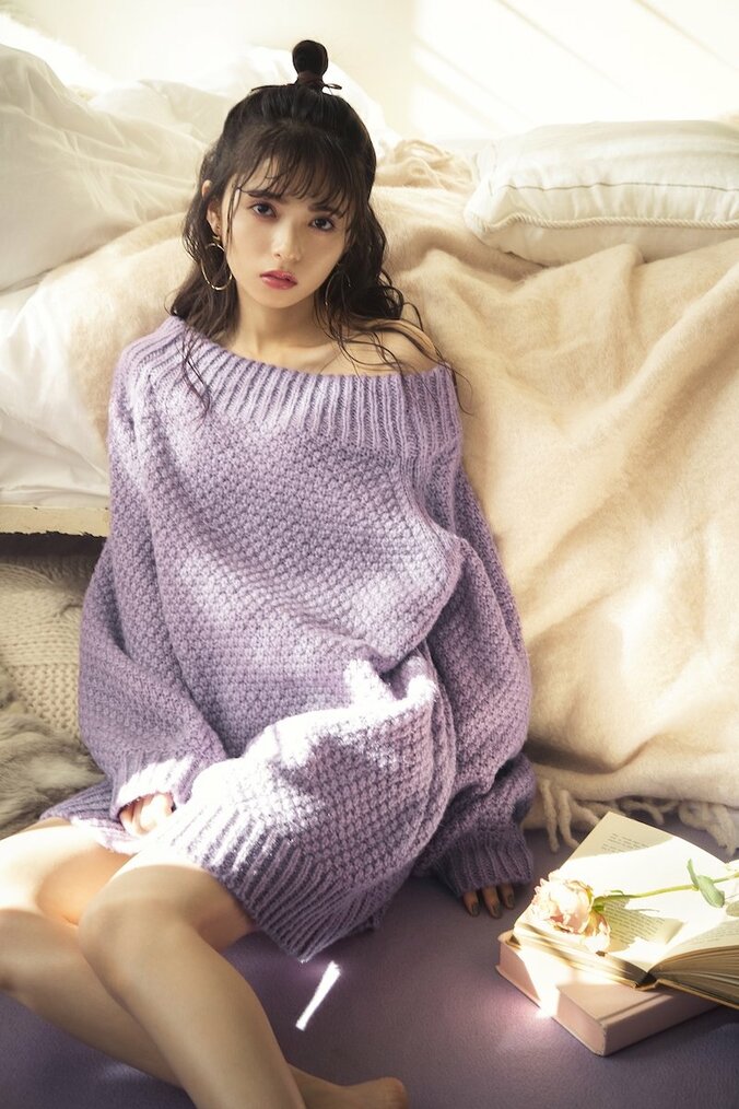 西野七瀬＆齋藤飛鳥がモテニットを着こなす　『GRL』2018年冬のイメージビジュアル更新 3枚目