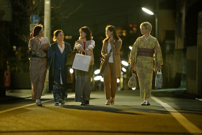 小泉今日子の家に沢尻エリカ、前田敦子らが集まる　映画『食べる女』より場面写真解禁 8枚目