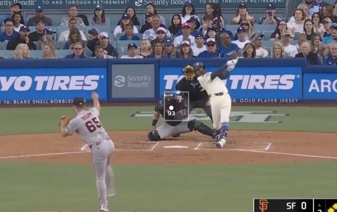 【写真・画像】何故、そこに投げた？ 大谷翔平、弾丸ライナーで“まさかの光景”「そら打たれる」相手投手の被弾リアクションが話題に「可哀想すぎる」　1枚目