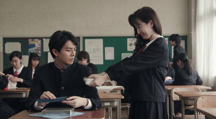 お弁当で必死にアピール！JK時代の礼香のピュアな一面にキュン『L 礼香の真実』