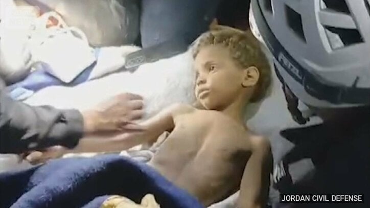 3歳の男の子をがれきから救出…ベネズエラ地震から1週間“燃料不足”で救出進まず