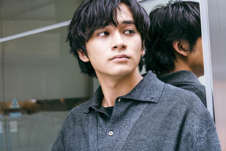 北村匠海&井上祐貴が俳優業の“沼”エピソードを語る「子役時代、あくびで目を潤ませて…」映画『明け方前の若者たち』インタビュー