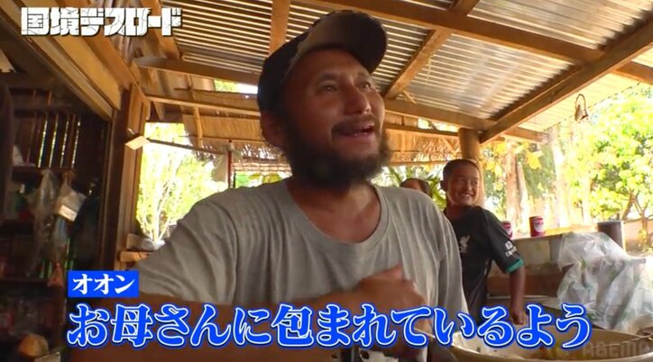 【写真・画像】発がん性物質と警告も…強烈な噛みタバコ中毒の男性の重すぎる背景　1枚目