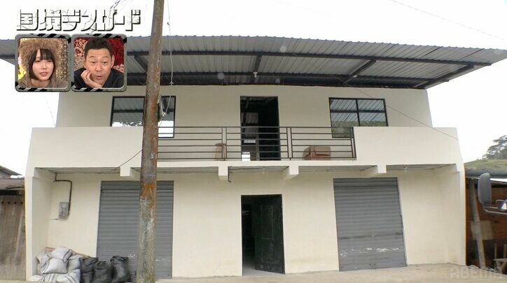 【写真・画像】マフィアや違法労働者を運ぶトロッコを運営も…全身タトゥーの32歳男性の意外な本職＆目的に驚き　2枚目