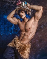 「鬼滅の刃」嘴平伊之助を忠実に再現！コスプレイヤー・TARYNの肉体美コスにファン感嘆「Perfect」「Best Inosuke」