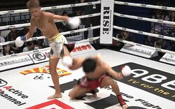 左ハイで「真っすぐ落ちた」担架投入の劇的決着…18歳の鮮烈KOデビューに「ドンピシャすぎる」