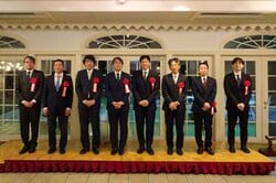 レジェンド棋士ズラリ！羽生善治九段「素晴らしい舞台にふさわしい将棋を」達人戦立川立飛杯前夜祭で意気込み