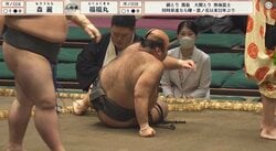 39歳“土俵の妖精”に「だいじょうぶかよ 崩れ落ちたぞ」 今場所2年ぶり白星発進もまさか…心配の声