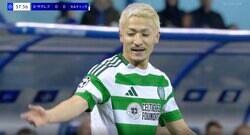 おい、 立てよ！ 前田大然、爆速プレスで吹っ飛ばす→“不敵な笑み”「ヤバい速いな」 危険な“アフタータックル”にネット騒然「怖すぎる」