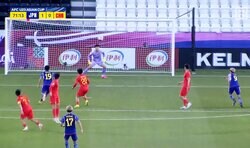 まるで本田圭佑のブレ球！ 松木玖生の「落ち方がえげつない」“無回転FK”が話題！ U-23日本代表エースの一撃に「すごいの蹴るな」「ワクワクするね」