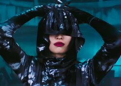 超大物アーティスト、ダンスサバイバル番組のミッション動画にゲスト出演「すごく素敵」「票を獲得しようとしてる」など賛否の声