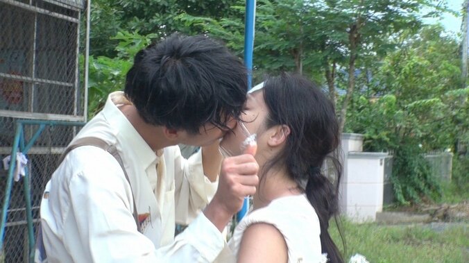 劇団ひとり、“キャバクラ”でレンタル彼女＆美少女ゲーム声優らを深掘り？  AbemaTV「バラステ」放送 10枚目