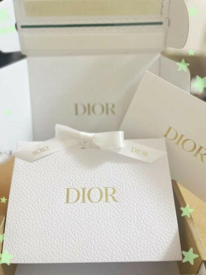  遼河はるひ『Dior』の通販で感動した出来事「思わず嬉しくて気分が上がり」  1枚目