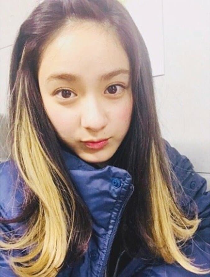 平祐奈、ヤンキー風金髪メッシュを披露　ギャップにファン「とっても新鮮！」 1枚目