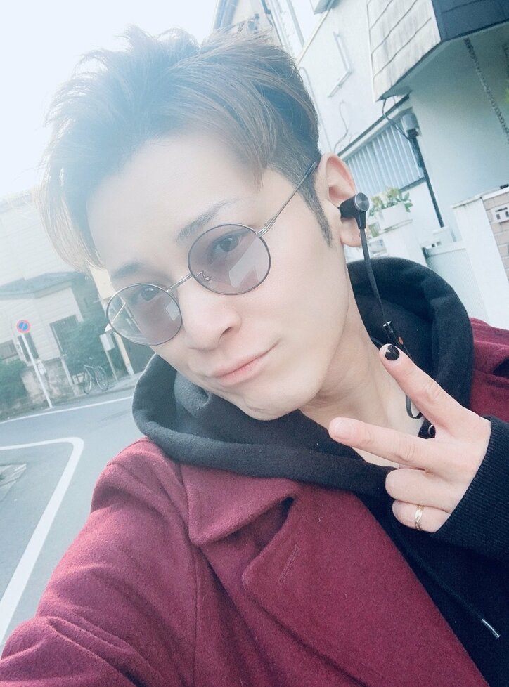 間瀬翔太 難病が発覚して以来初のスタジオ復帰を報告 不安でまだ一度も本気で歌えていない 話題 Abema Times