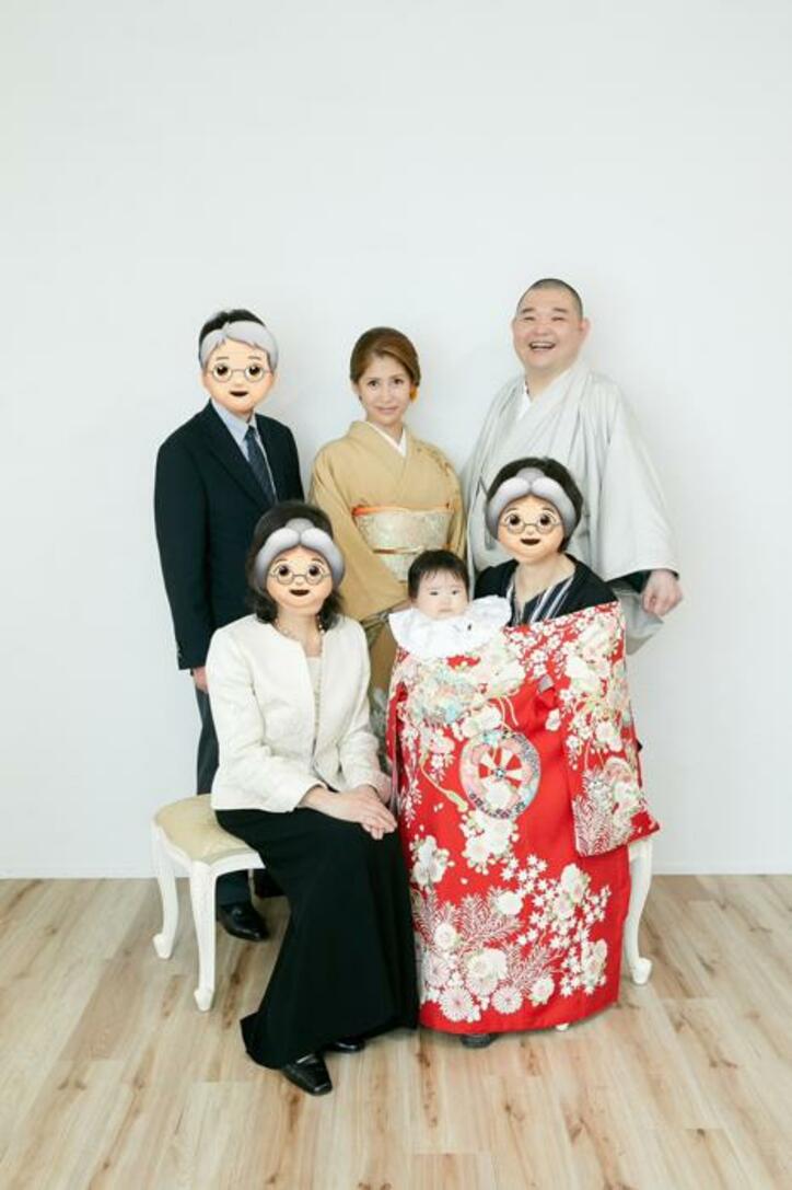  内山信二の妻、スタジオで撮影した家族ショットを公開「素敵」「和装が似合ってます」の声 