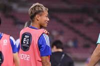 “レフティ・モンスター”野津田岳人、J2甲府で得た経験と恩師の支えで目指すさらなる高み | ABEMA TIMES | FIFA ワールドカップ 2022 完全ガイド