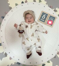 よめぽん(ANZEN漫才あらぽん嫁)『月齢フォト☆6ヶ月の成長記録』