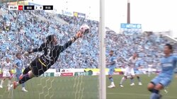 「エグすぎる！」41歳・川島永嗣、チームを救った “1mmタッチ” に脚光 オーストラリア代表の完璧ヘッドを指先でかき出すスーパー “神” セーブで勝利を死守した瞬間