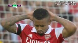 ジェズスのシュートをGKが至近距離から超人的なスーパーキャッチ！ 「止めるか〜」「素晴らしい」驚きと称賛