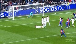 プレミアリーグ最強GKもお手上げ…“ファーサイドにズドン”の直接FKゴールが炸裂した瞬間！解説も思わず絶叫した衝撃弾 トッテナムは“新進気鋭の10番”にますます惚れ込む？