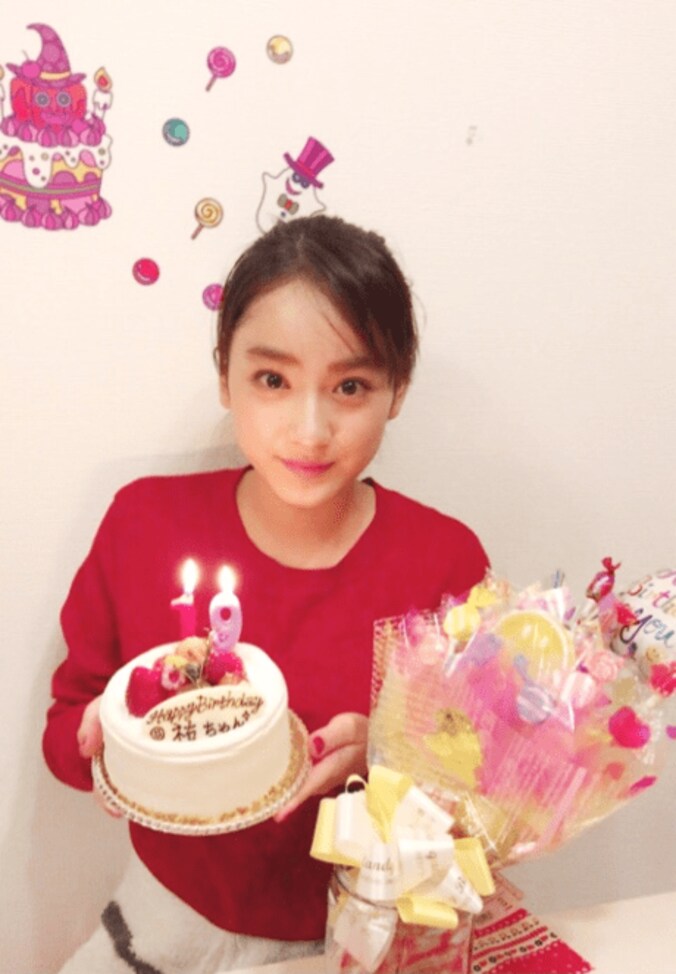 平祐奈、19歳誕生日に祝福コメント殺到しファンに感謝「お一人お一人に電話したい想い」 3枚目