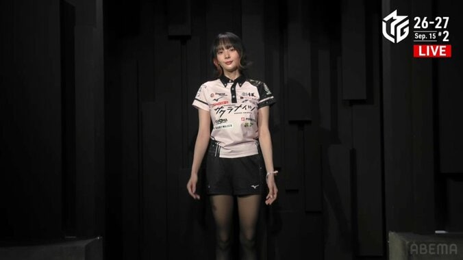新ユニで際立つ岡田紗佳の究極スタイル