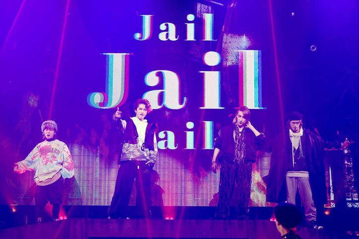 舞台「ヒプステ track.5」レポート T.D.D時代の“エモさ”は必見！一郎と左馬刻が肩を組み、乱数と寂雷が微笑みを交わす