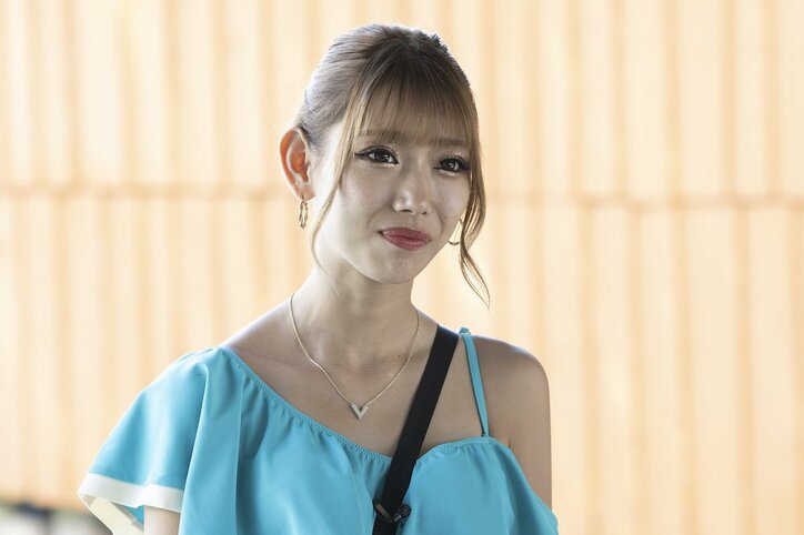 肉食系の水着ギャルに「テキーラ飲める?」 内面知りたい系男子、謎の質問で女子の性格をチェック『シャッフルアイランド Season3』#2