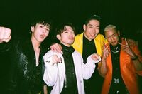 EXILE AKIRA、岩田剛典＆NAOTO＆関口メンディーとのMVオフショット公開 「4人最強～」「メンツ濃い」とファン悶絶