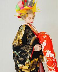 加藤紗里の艶やかな着物姿＆タトゥーに「もう、異次元 」「綺麗すぎ」とファン称賛